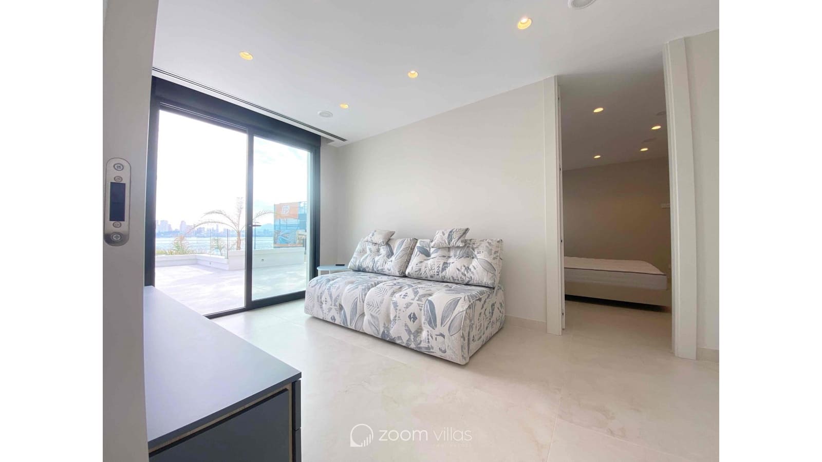 3 soveværelse Lejlighed til salg i Benidorm med swimmingpool - € 1.650.000 (Ref: 9025056)