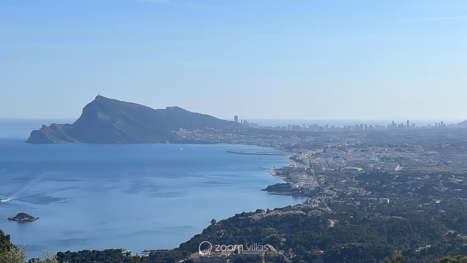 5 bedroom Villa for sale in Altea - € 2,690,000 (Ref: 9035741)