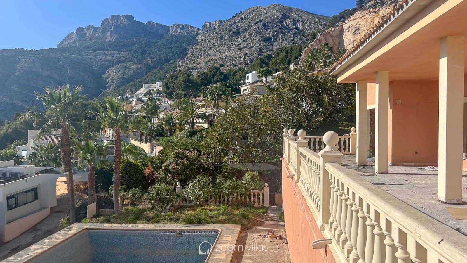 5 bedroom Villa for sale in Altea - € 2,690,000 (Ref: 9035741)