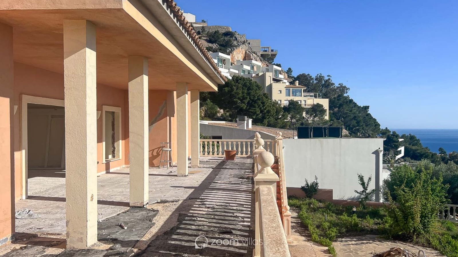 5 bedroom Villa for sale in Altea - € 2,690,000 (Ref: 9035741)