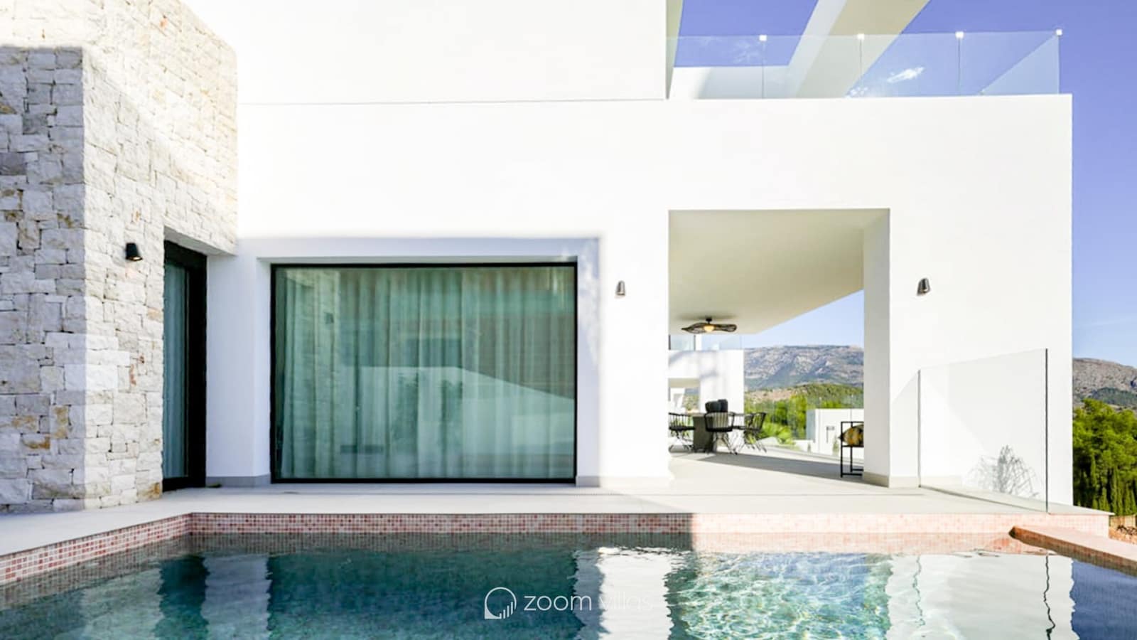 3 bedroom Villa for sale in Polop with pool - € 860,000 (Ref: 9047122)