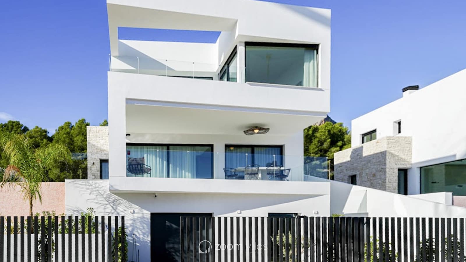 3 bedroom Villa for sale in Polop with pool - € 860,000 (Ref: 9047122)