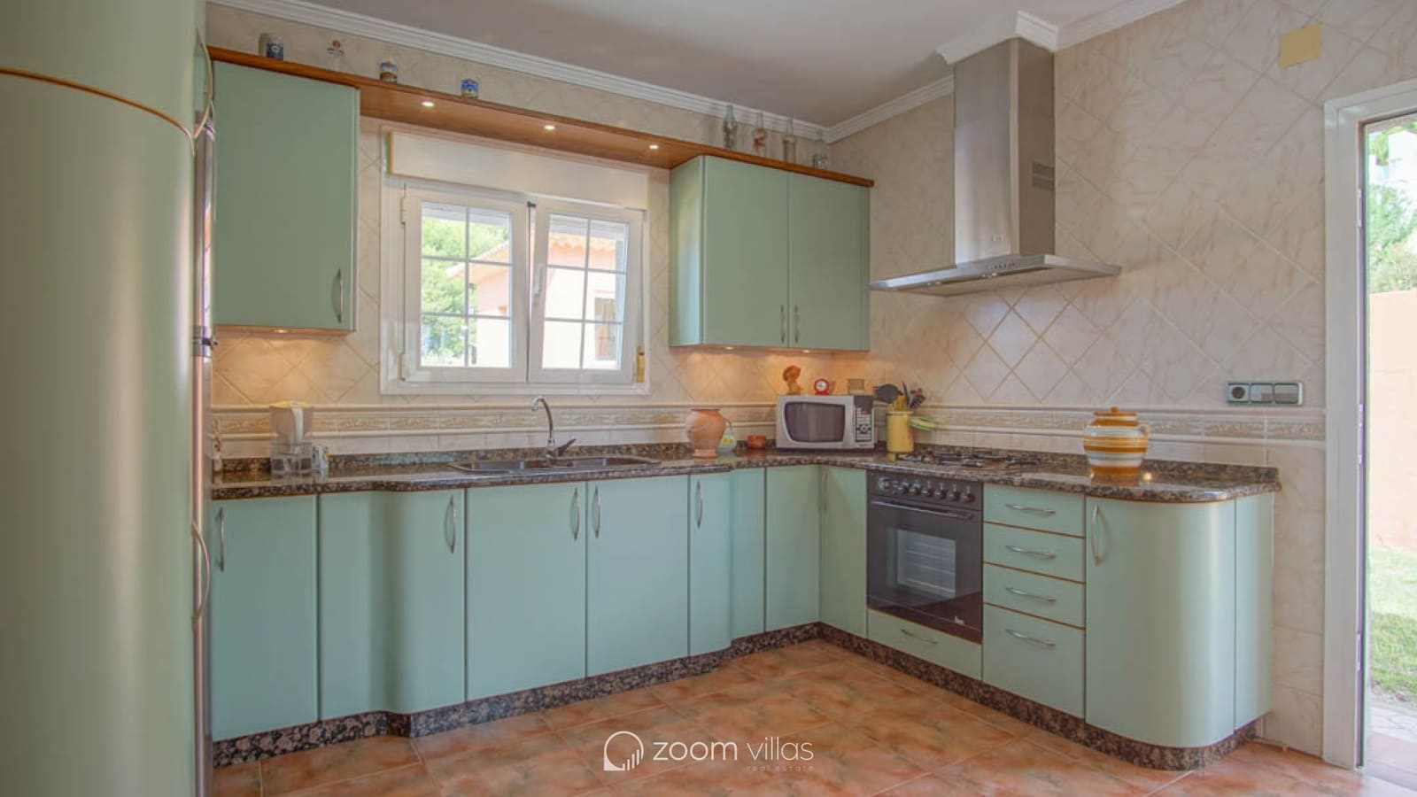 5 makuuhuone Huvila myytävänä paikassa Calpe / Calp mukana uima-altaan - 725 000 € (Ref: 9063714)