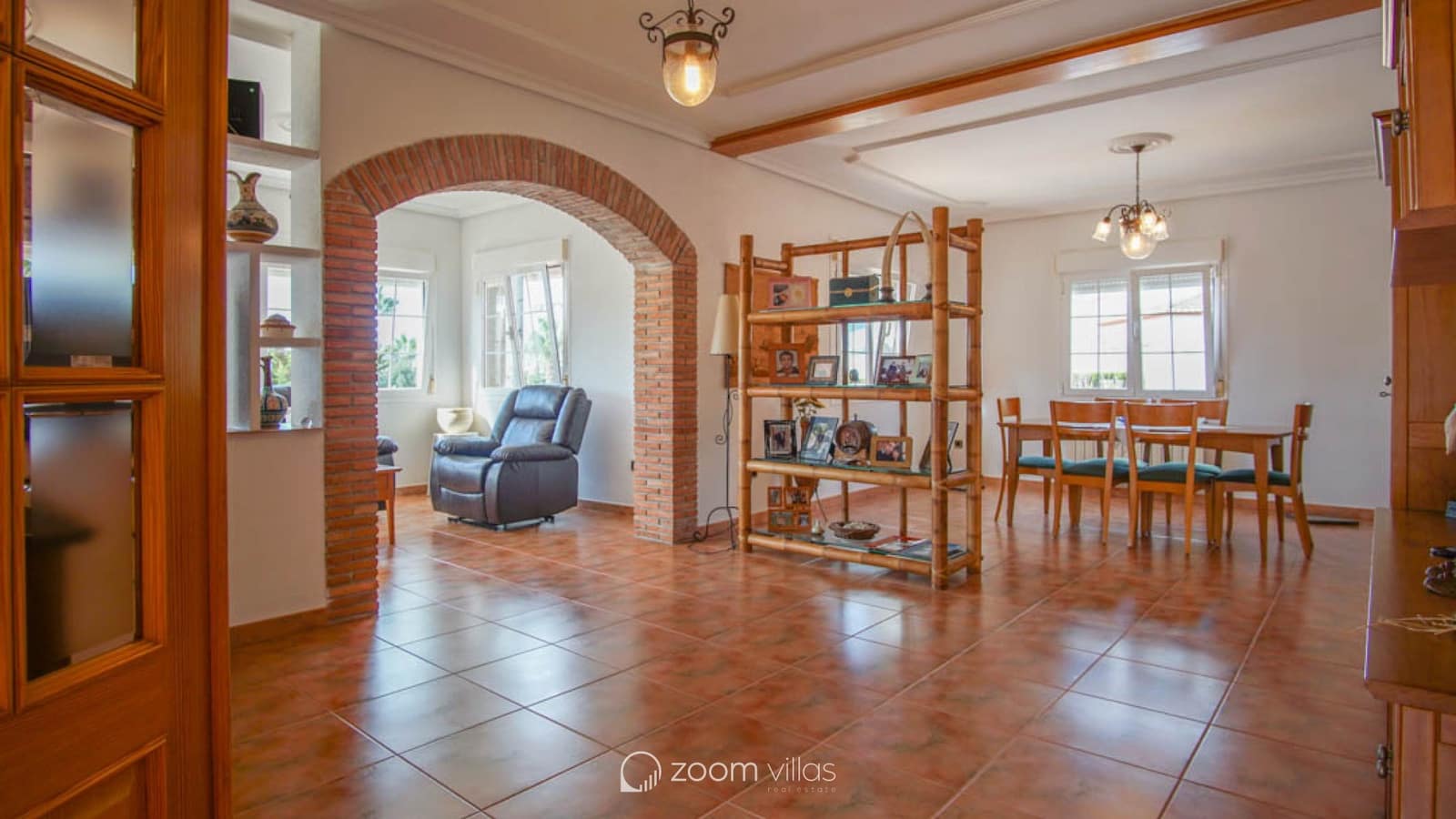 5 makuuhuone Huvila myytävänä paikassa Calpe / Calp mukana uima-altaan - 725 000 € (Ref: 9063714)