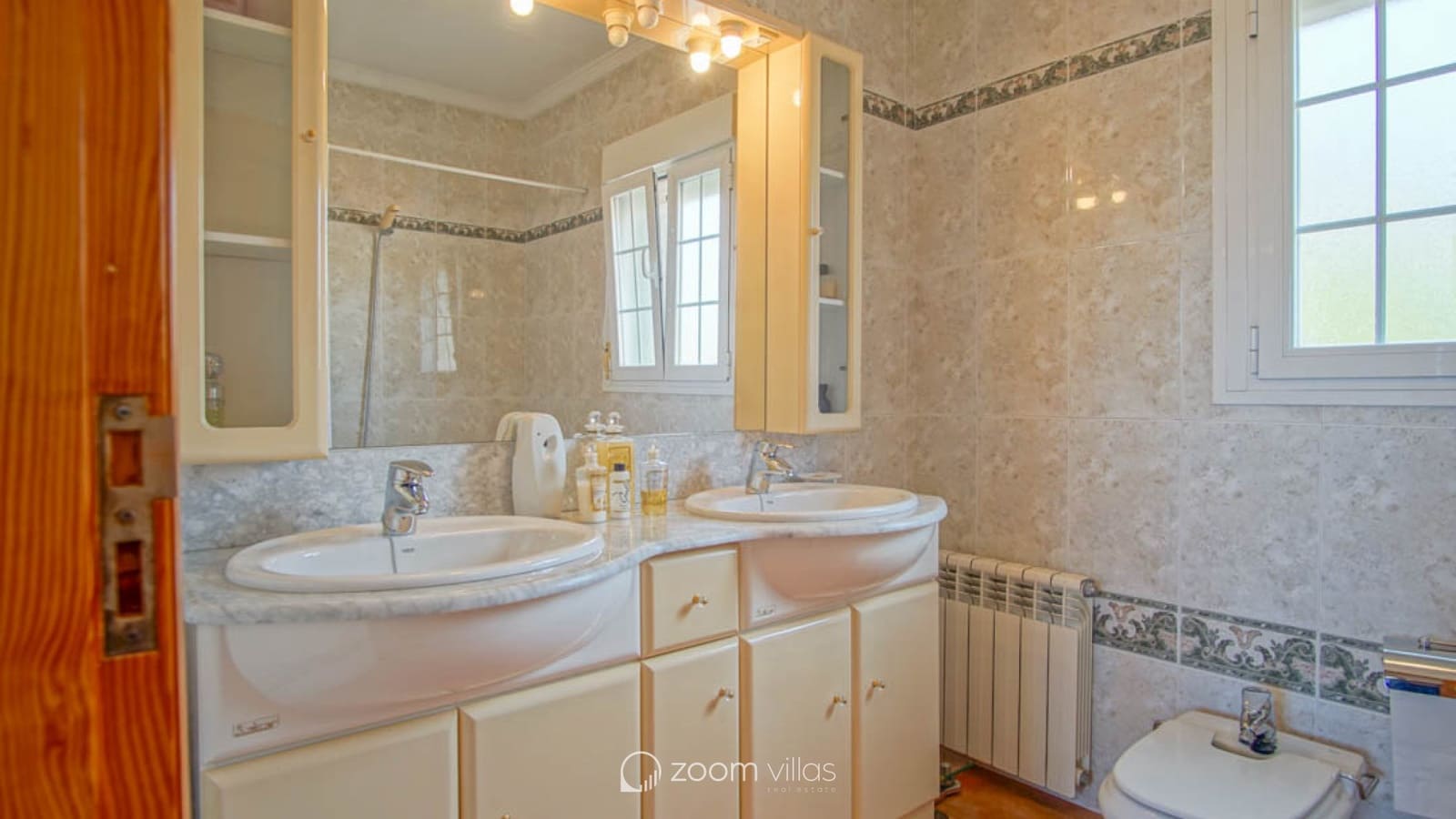 5 makuuhuone Huvila myytävänä paikassa Calpe / Calp mukana uima-altaan - 725 000 € (Ref: 9063714)