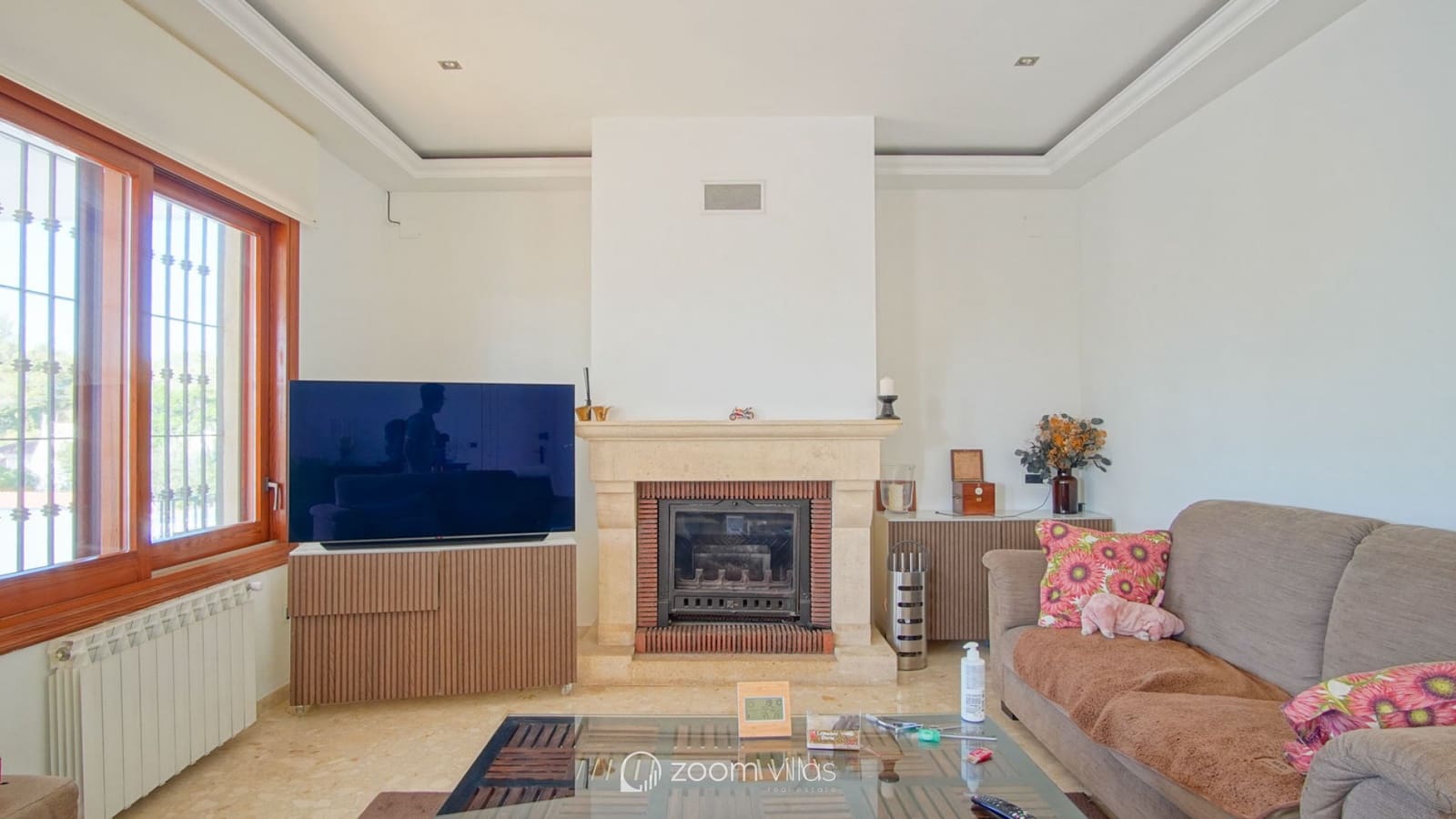 6 bedroom Villa for sale in Denia with pool - € 1,060,000 (Ref: 9064411)