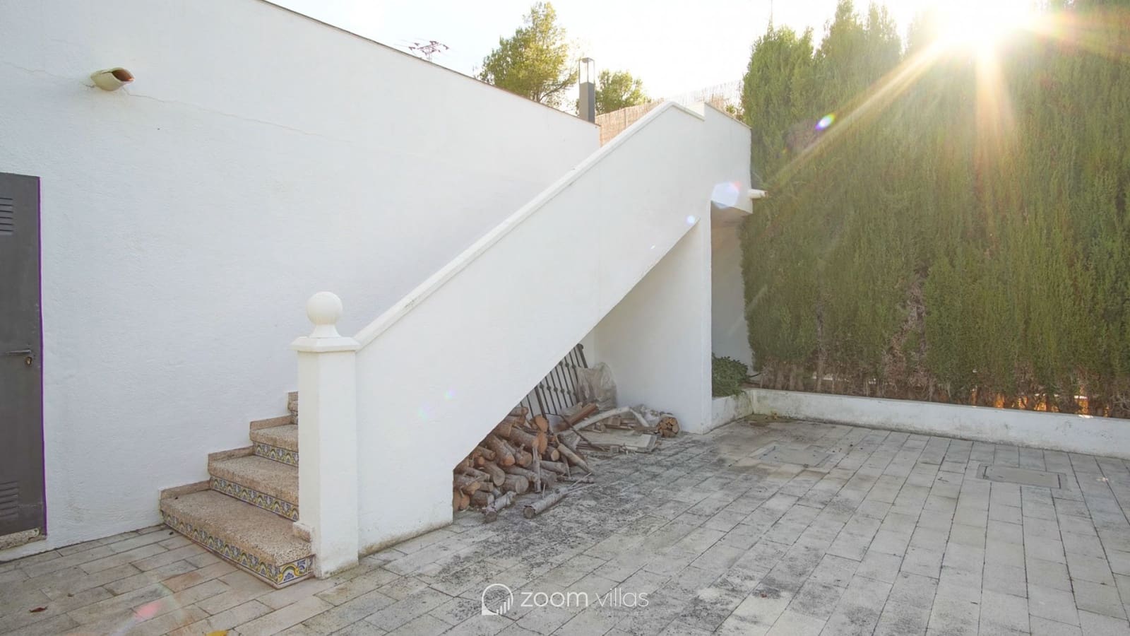 6 bedroom Villa for sale in Denia with pool - € 1,060,000 (Ref: 9064411)