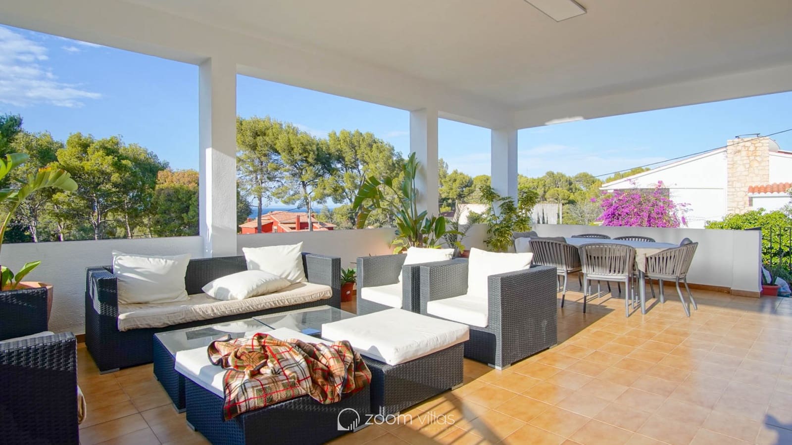 6 bedroom Villa for sale in Denia with pool - € 1,060,000 (Ref: 9064411)