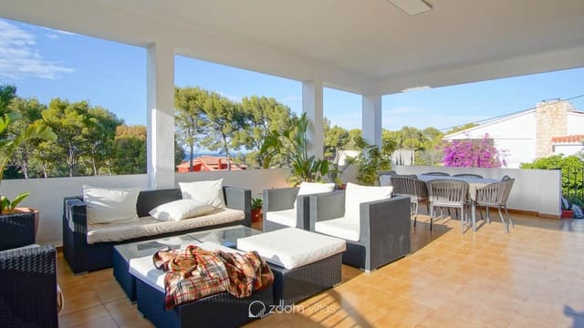 6 bedroom Villa for sale in Las Rotas / Les Rotes, Dénia with pool - € 1,060,000 (Ref: 9064411)