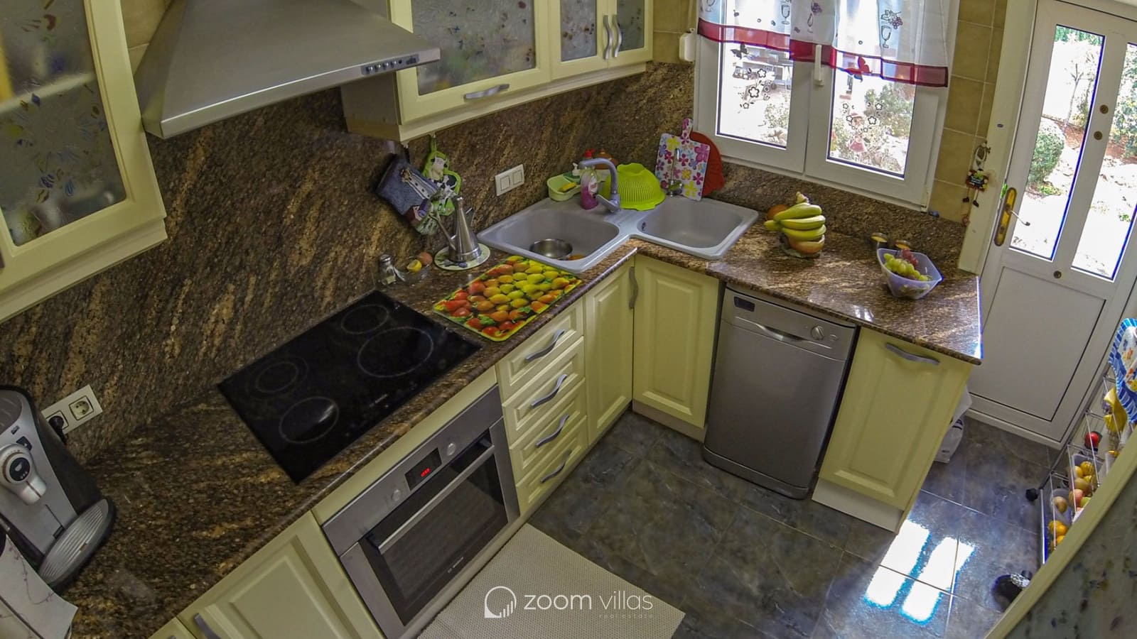 6 quarto Moradia para venda em Denia com piscina garagem - 790 000 € (Ref: 9064412)