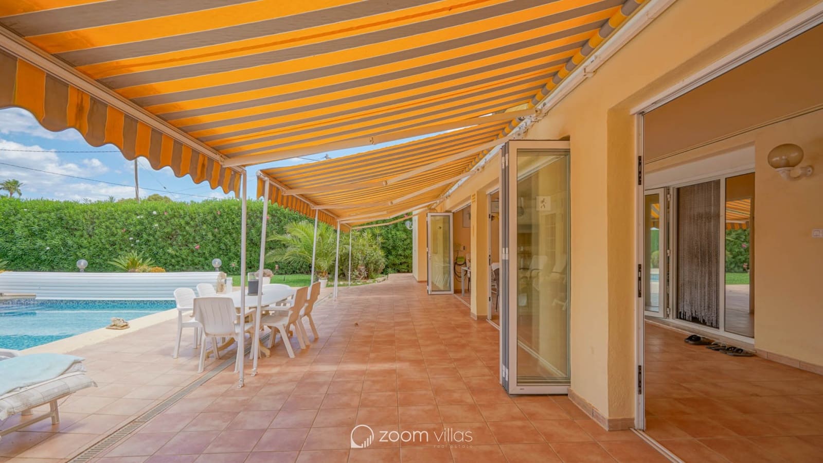5 bedroom Villa for sale in Denia with pool garage - € 765,000 (Ref: 9064416)