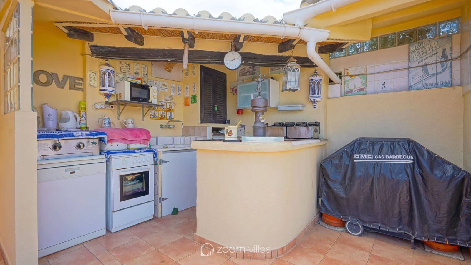 5 bedroom Villa for sale in Denia with pool garage - € 765,000 (Ref: 9064416)