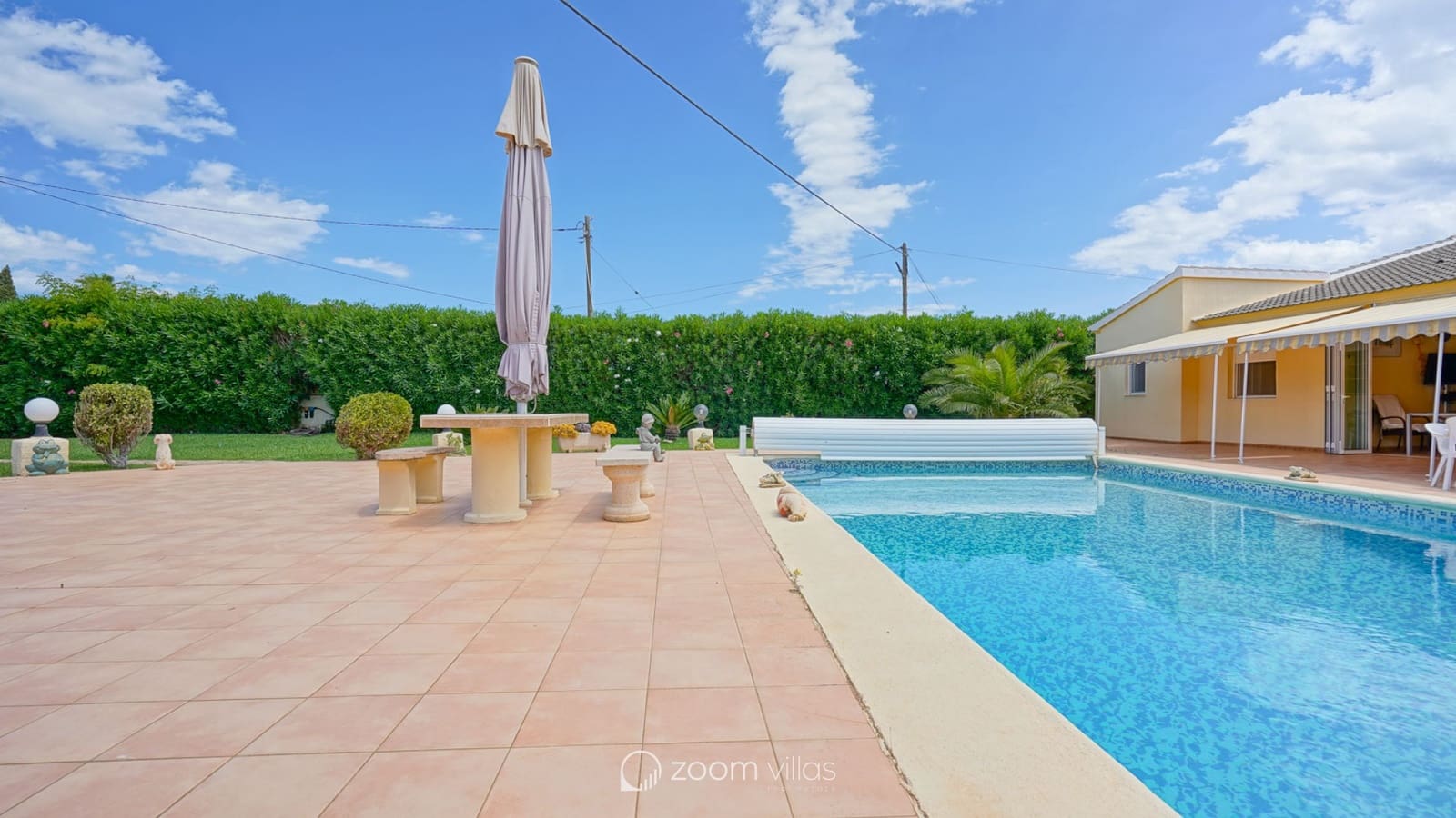 5 bedroom Villa for sale in Denia with pool garage - € 765,000 (Ref: 9064416)