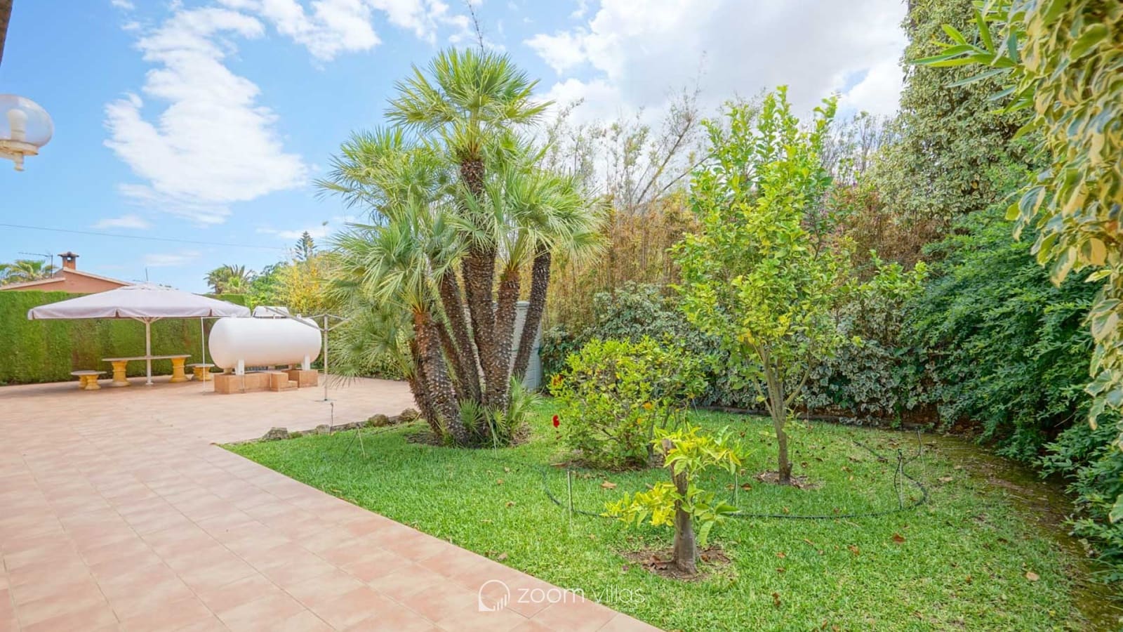 5 bedroom Villa for sale in Denia with pool garage - € 765,000 (Ref: 9064416)