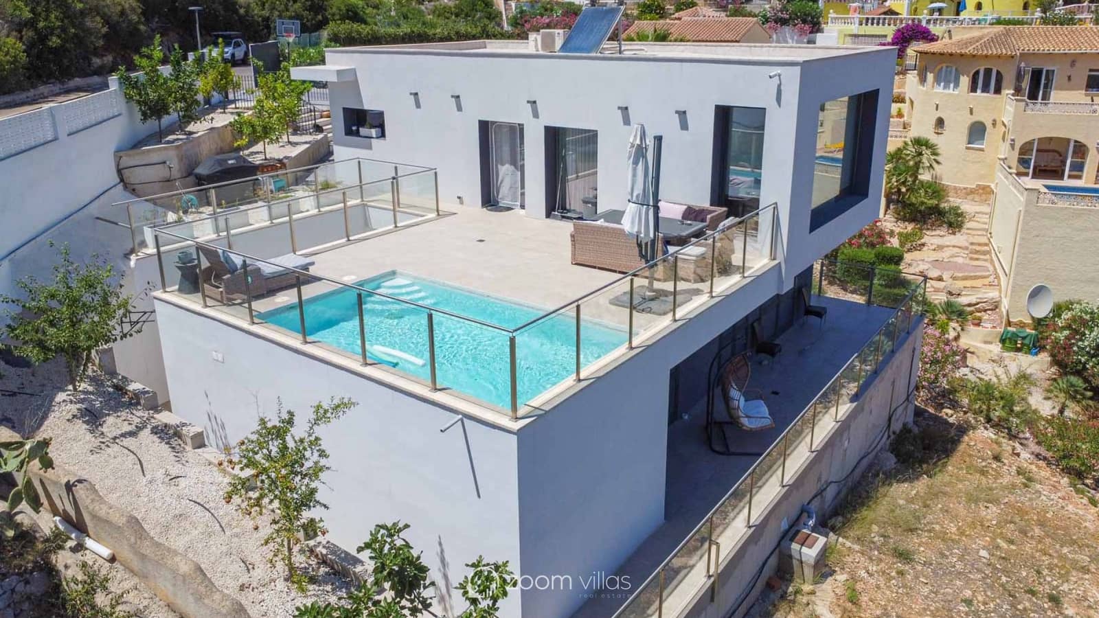 4 bedroom Villa for sale in Cumbre del Sol with pool - € 950,000 (Ref: 9064418)