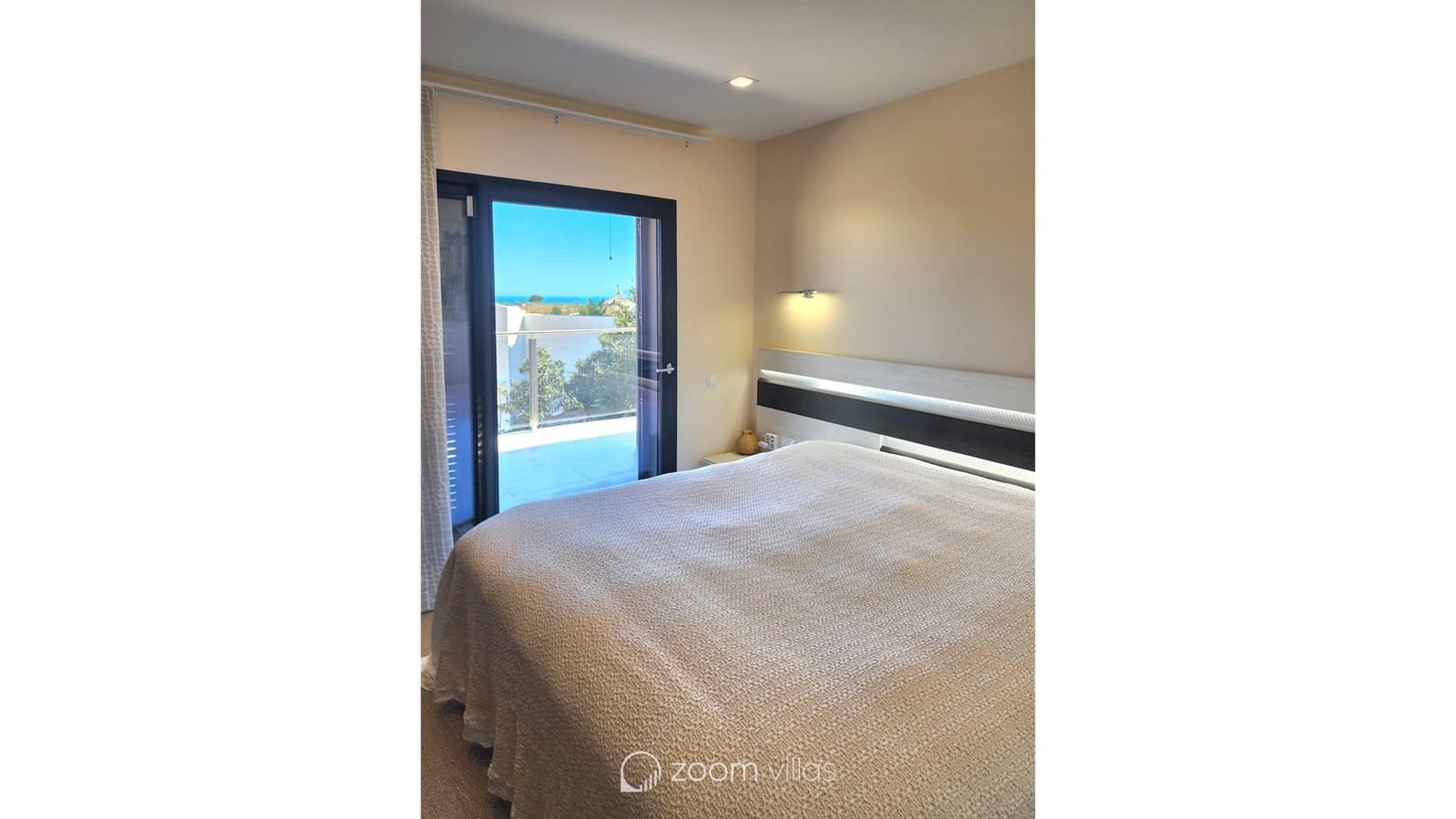 4 bedroom Villa for sale in Cumbre del Sol with pool - € 950,000 (Ref: 9064418)