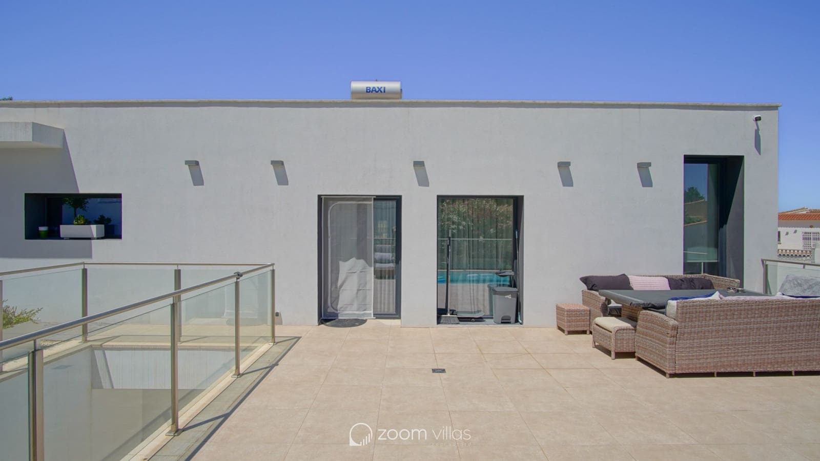 4 bedroom Villa for sale in Cumbre del Sol with pool - € 950,000 (Ref: 9064418)