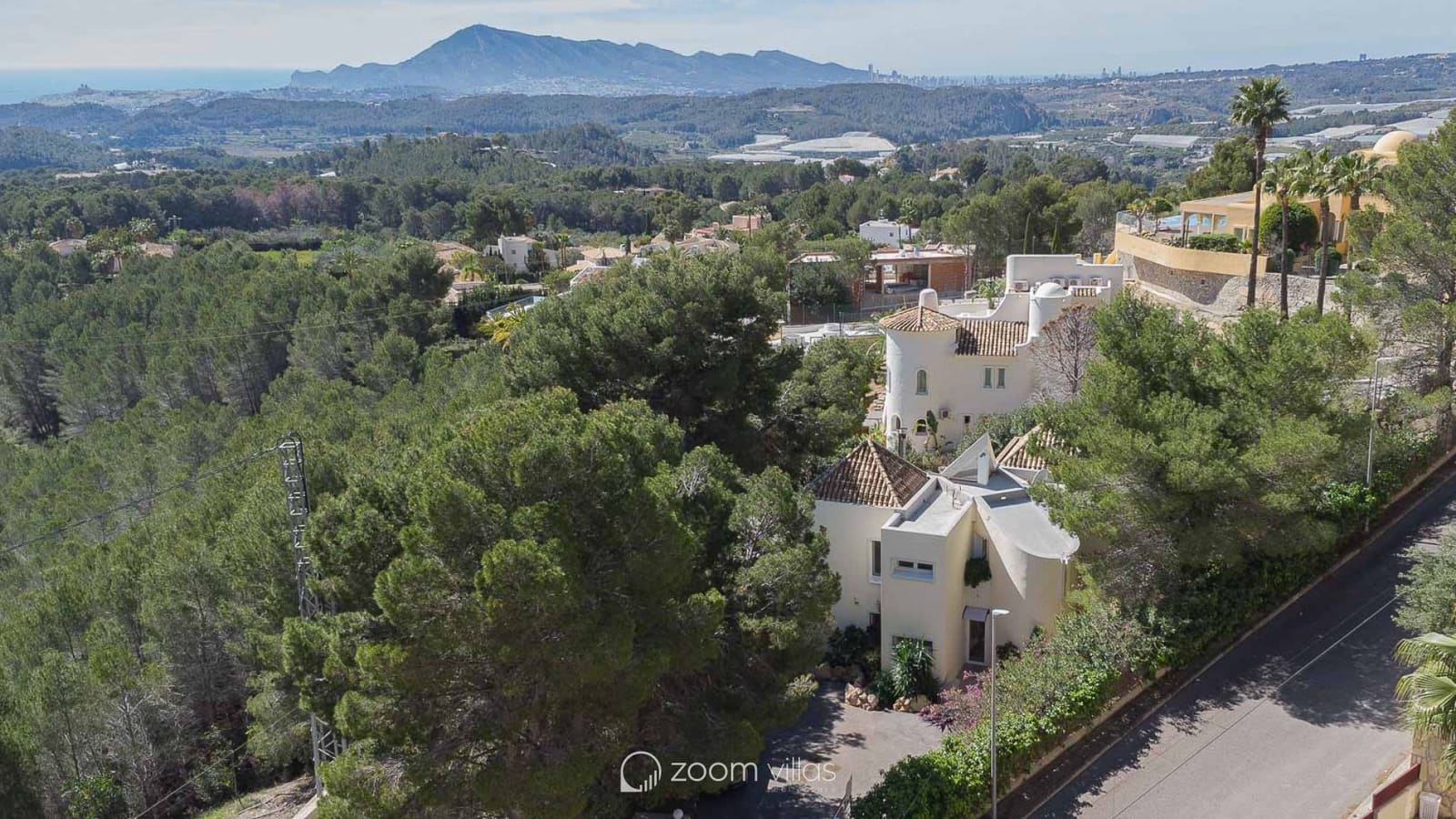 3 bedroom Villa for sale in Altea with pool - € 530,000 (Ref: 9064422)