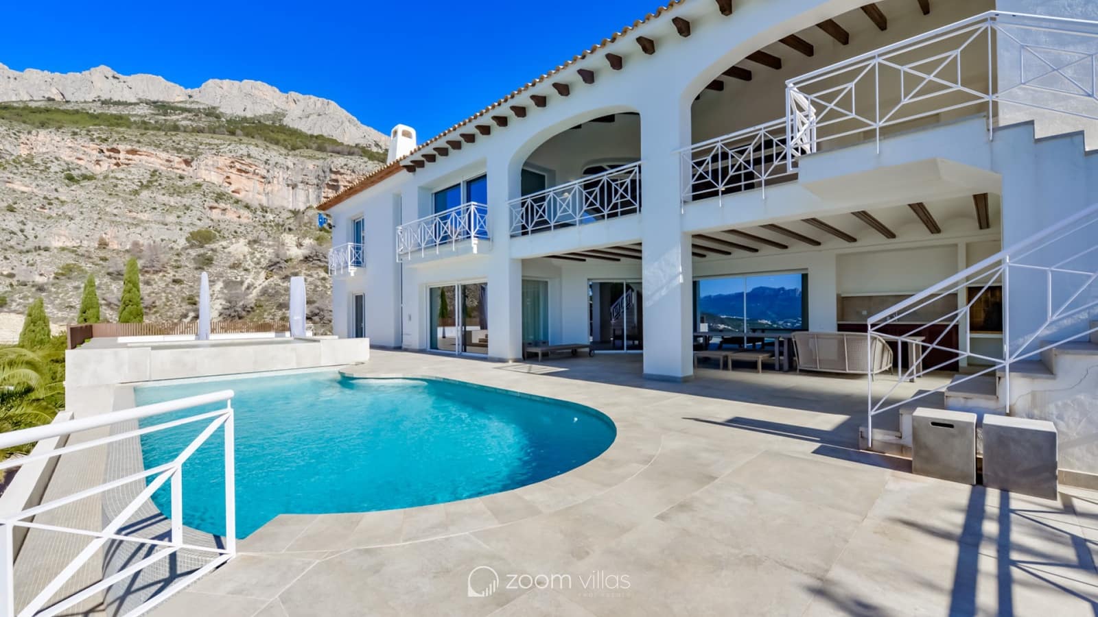 8 bedroom Villa for sale in Altea with pool - € 2,650,000 (Ref: 9064423)