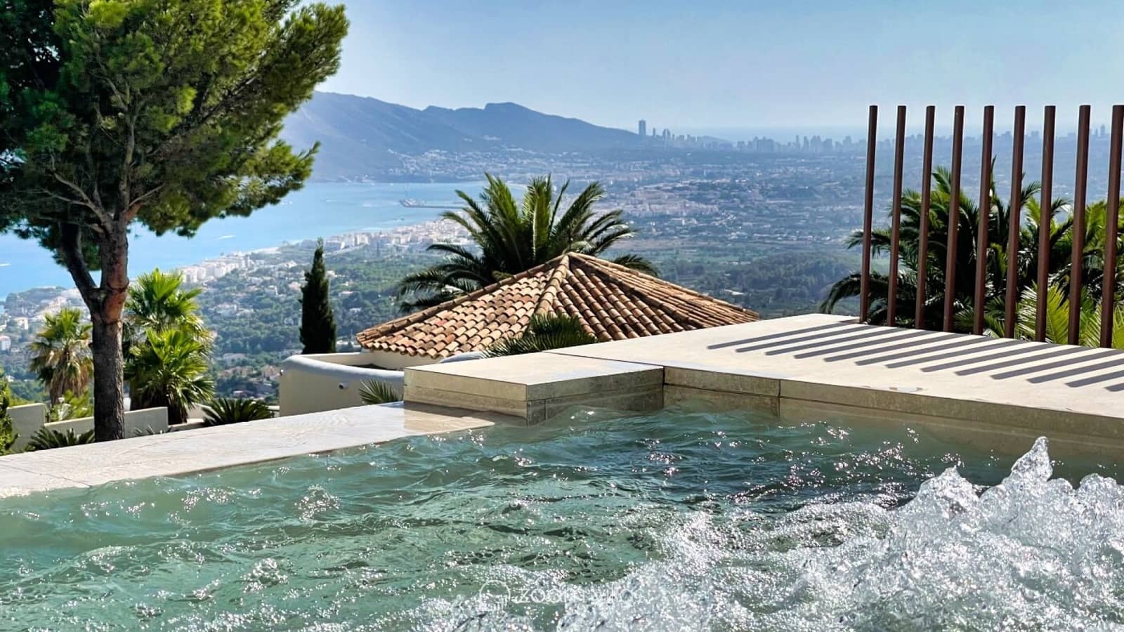 8 bedroom Villa for sale in Altea with pool - € 2,650,000 (Ref: 9064423)