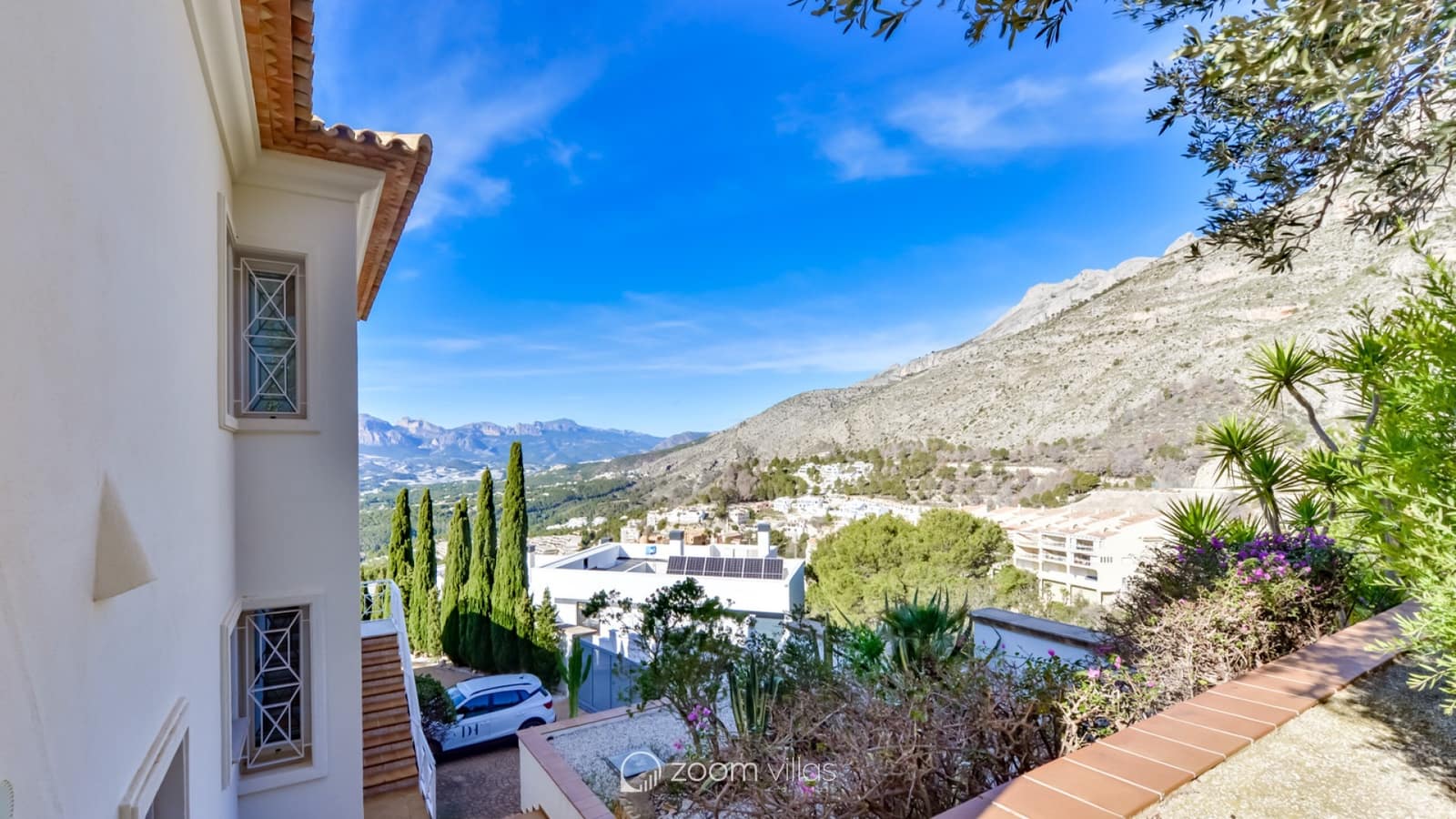 8 bedroom Villa for sale in Altea with pool - € 2,650,000 (Ref: 9064423)