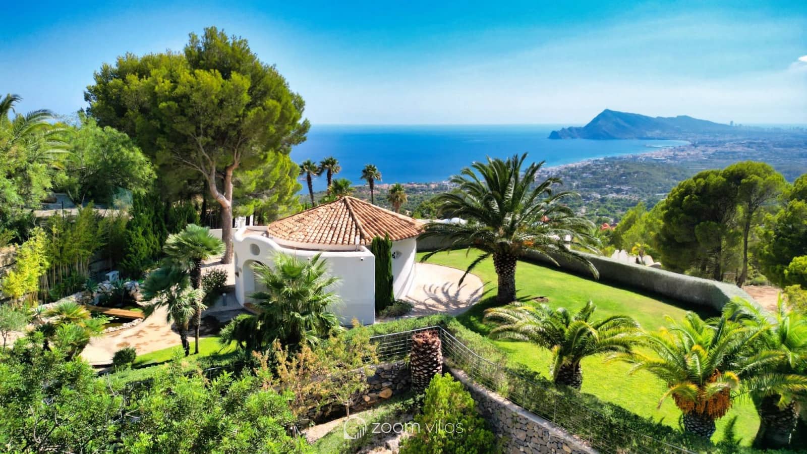 8 bedroom Villa for sale in Altea with pool - € 2,650,000 (Ref: 9064423)