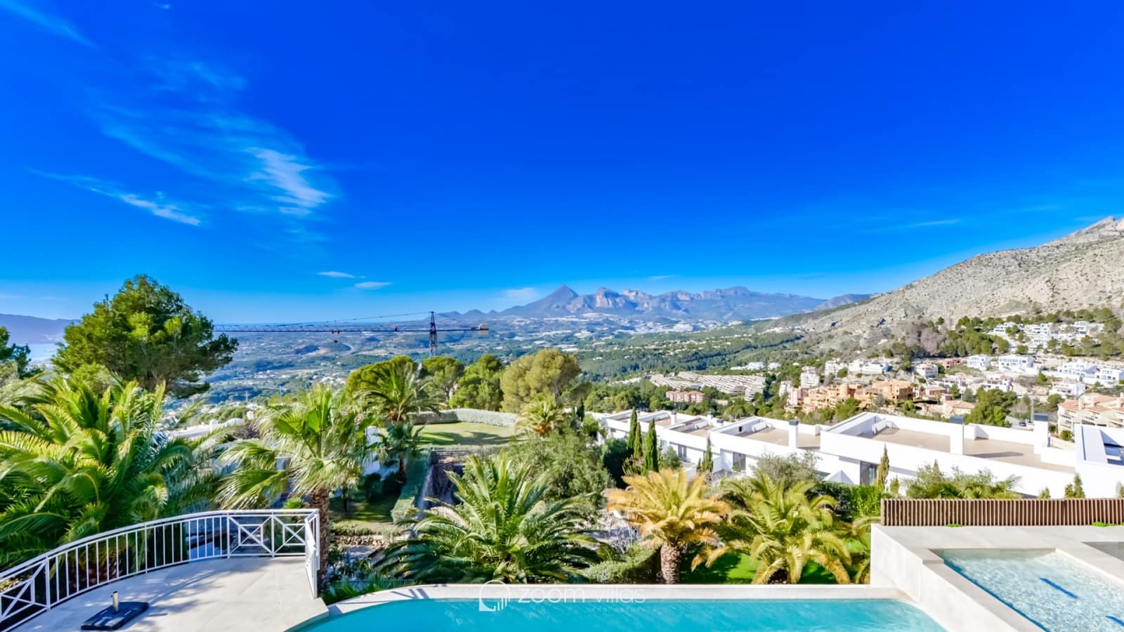 8 bedroom Villa for sale in Altea with pool - € 2,650,000 (Ref: 9064423)