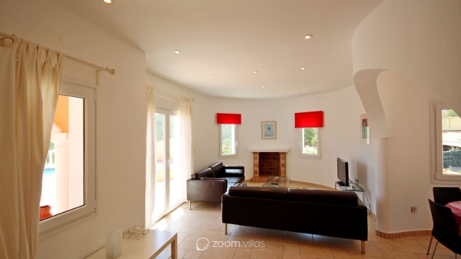 Chalet de 3 habitaciones en Javea / Xàbia en venta con piscina - 750.000 € (Ref: 9064578)