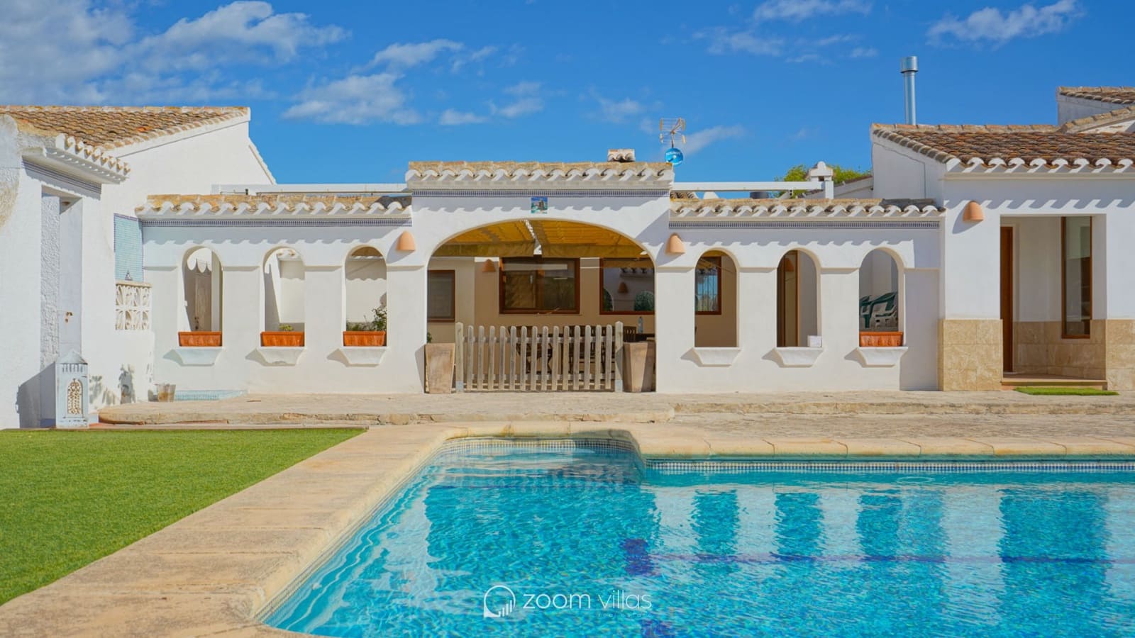 3 bedroom Villa for sale in Javea / Xabia with pool - € 1,200,000 (Ref: 9064579)