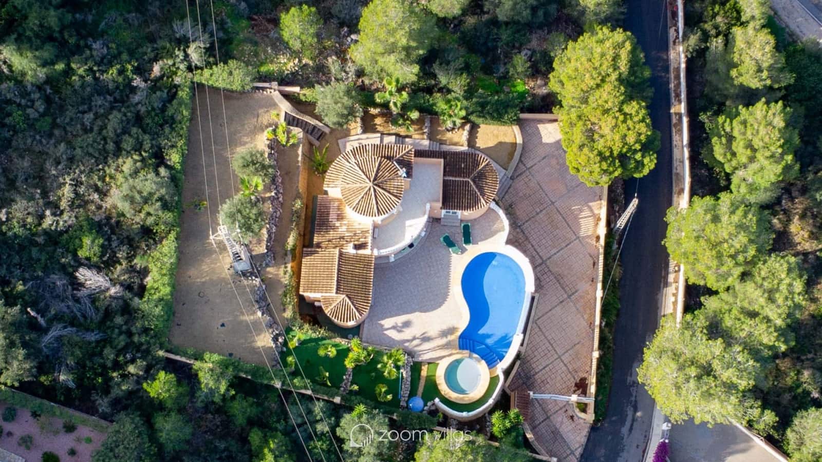 Chalet de 3 habitaciones en Javea / Xàbia en venta con piscina - 595.000 € (Ref: 9064580)