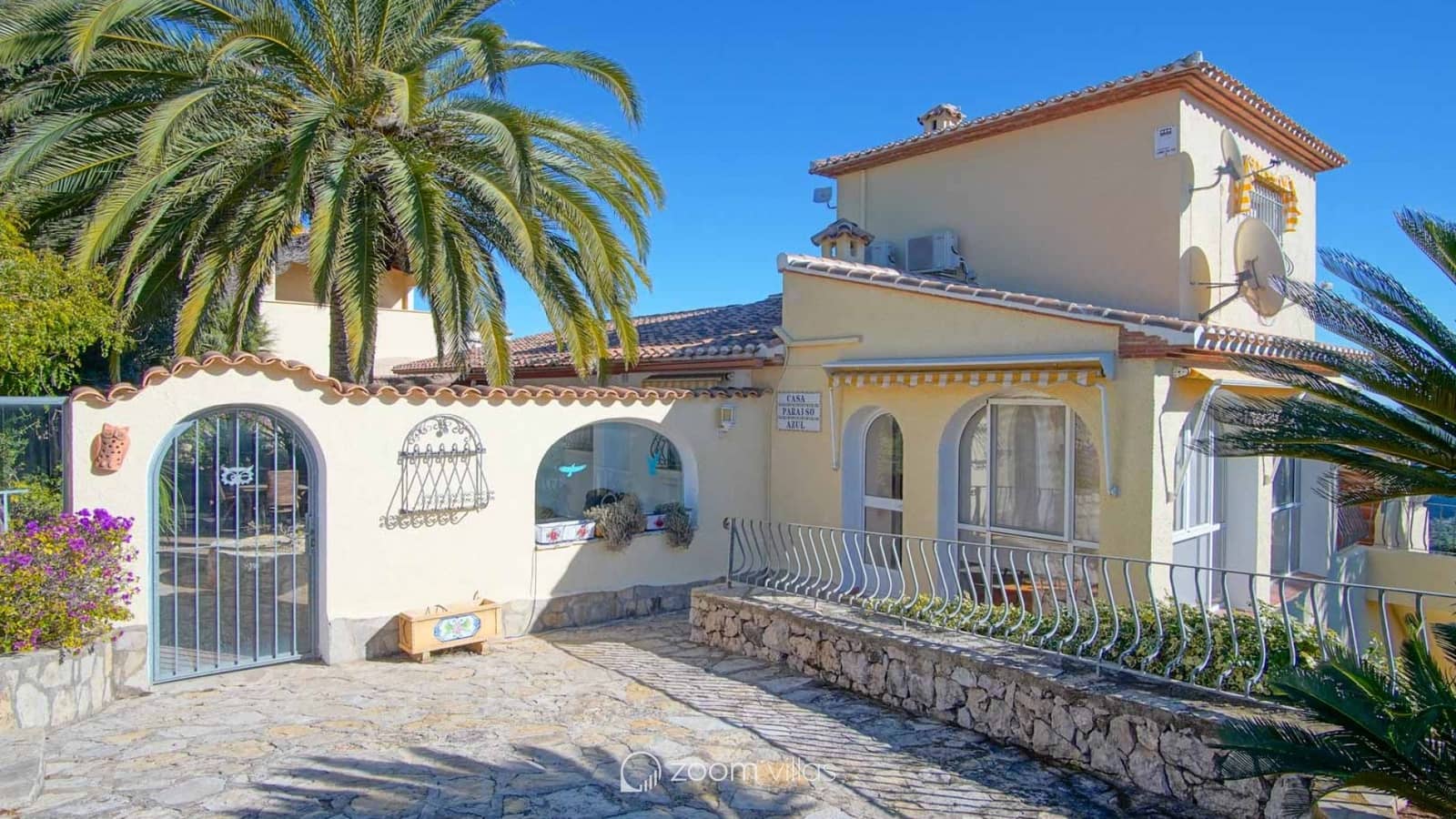 5 soveværelse Villa til salg i Monte Pego med swimmingpool - € 765.000 (Ref: 9072601)