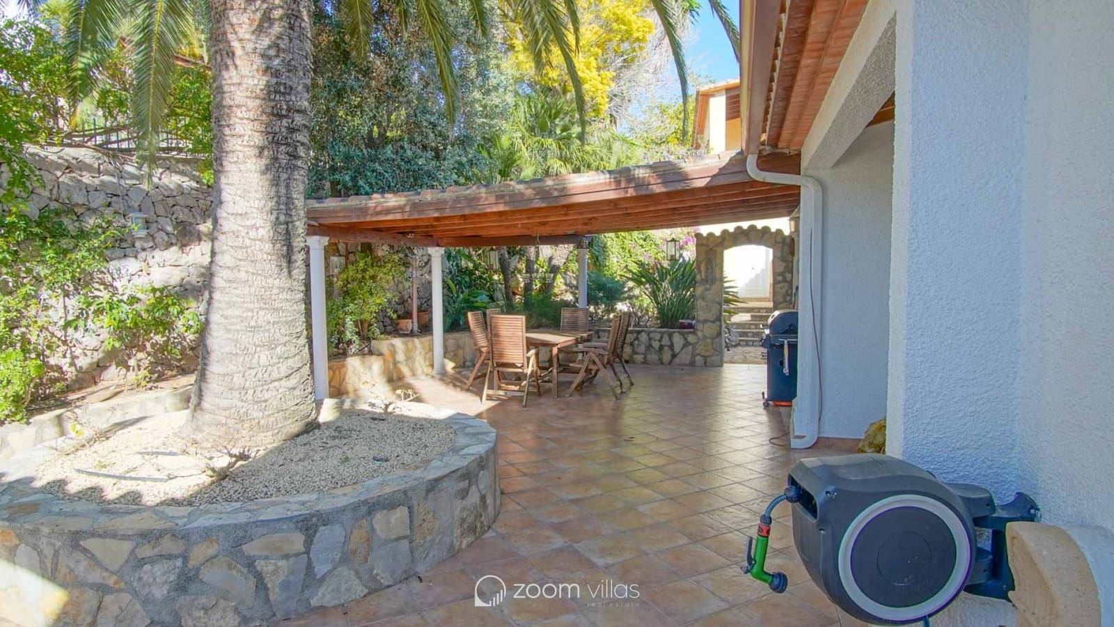 5 soveværelse Villa til salg i Monte Pego med swimmingpool - € 765.000 (Ref: 9072601)