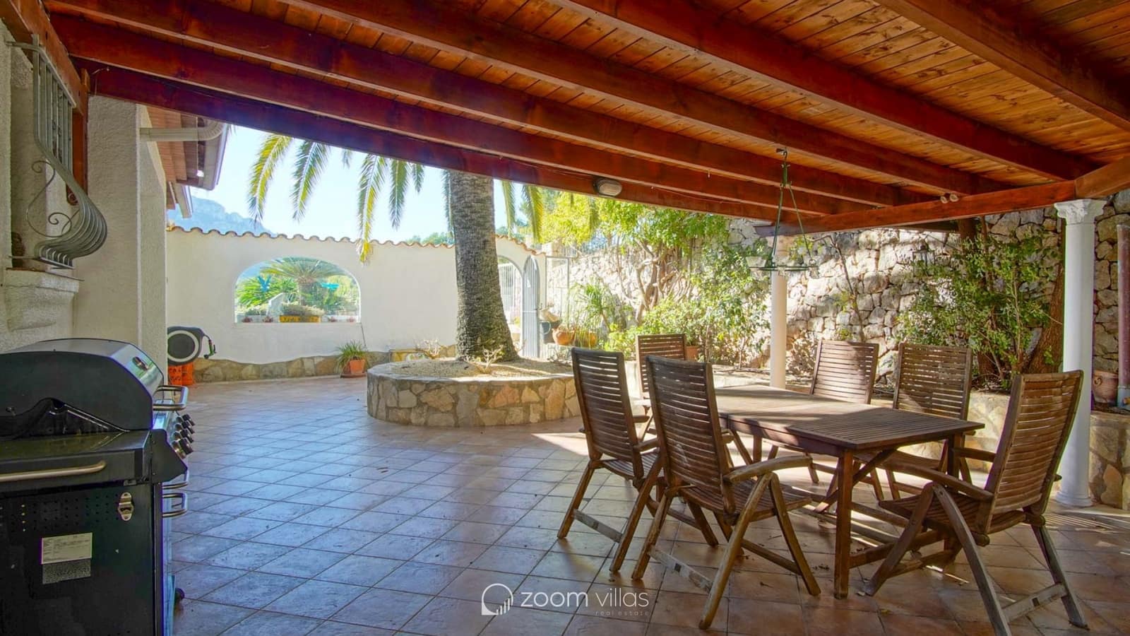 5 soveværelse Villa til salg i Monte Pego med swimmingpool - € 765.000 (Ref: 9072601)