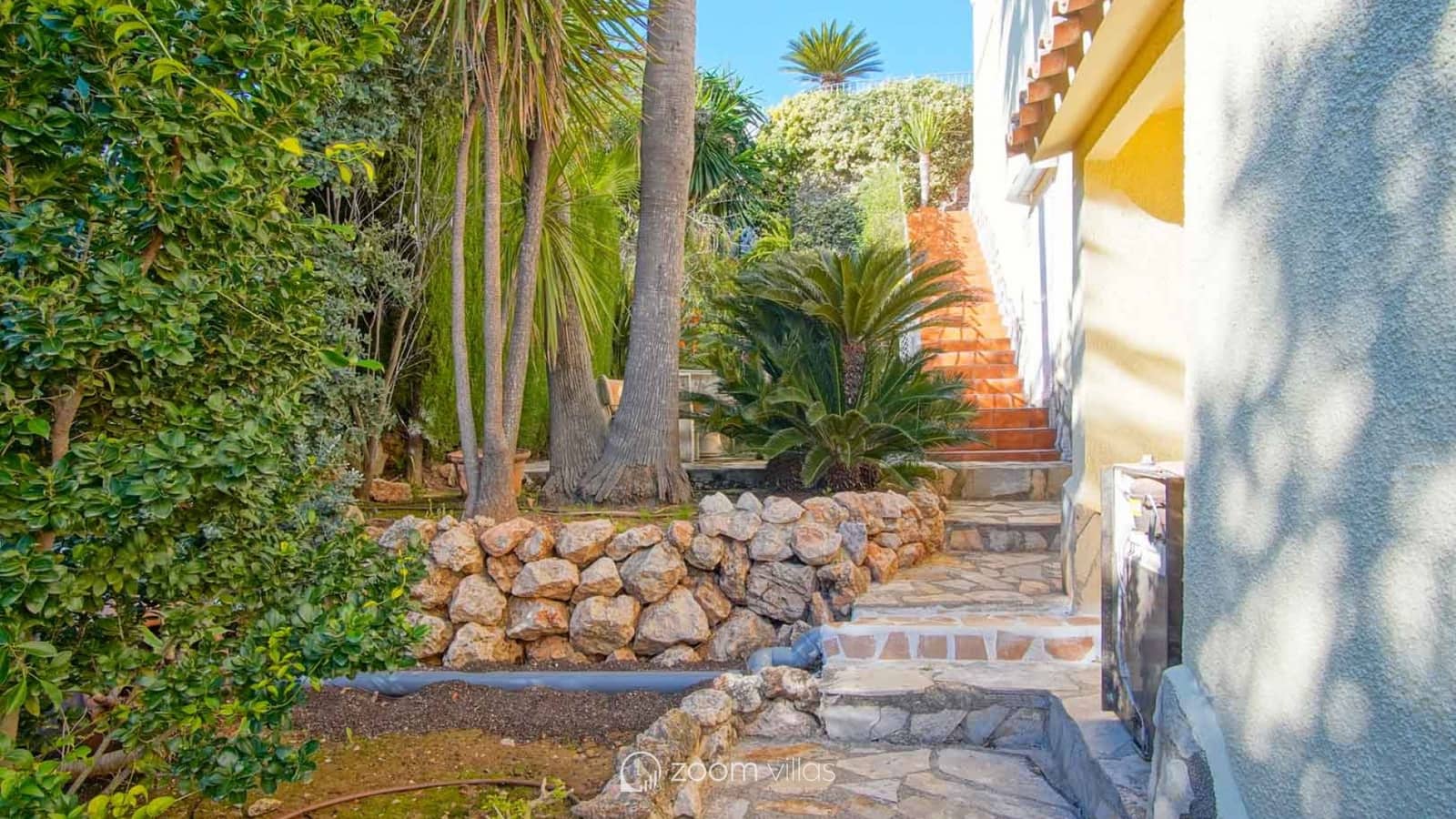 5 soveværelse Villa til salg i Monte Pego med swimmingpool - € 765.000 (Ref: 9072601)