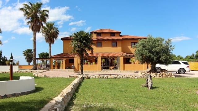 5 slaapkamer Villa te koop in Pedreguer met zwembad garage - € 1.400.000 (Ref: 9072603)