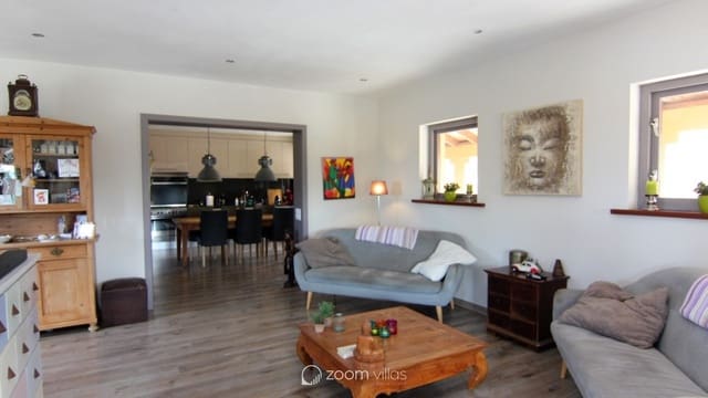 5 slaapkamer Villa te koop in Pedreguer met zwembad garage - € 1.400.000 (Ref: 9072603)