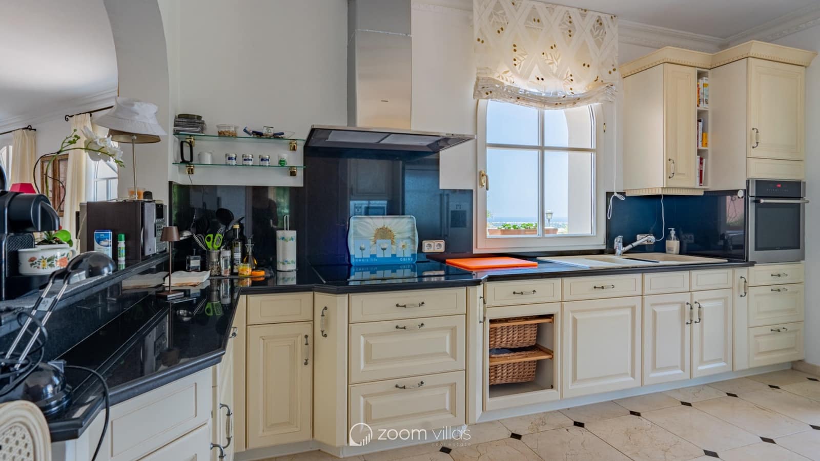 5 soverom Villa til salgs i La Sella med svømmebasseng garasje - € 1 499 000 (Ref: 9072604)