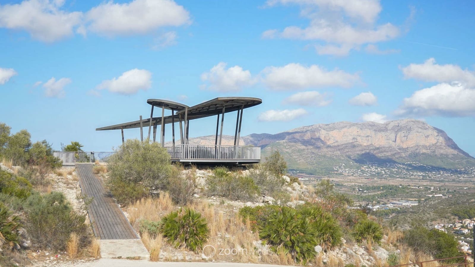 5 soverom Villa til salgs i La Sella med svømmebasseng garasje - € 1 499 000 (Ref: 9072604)