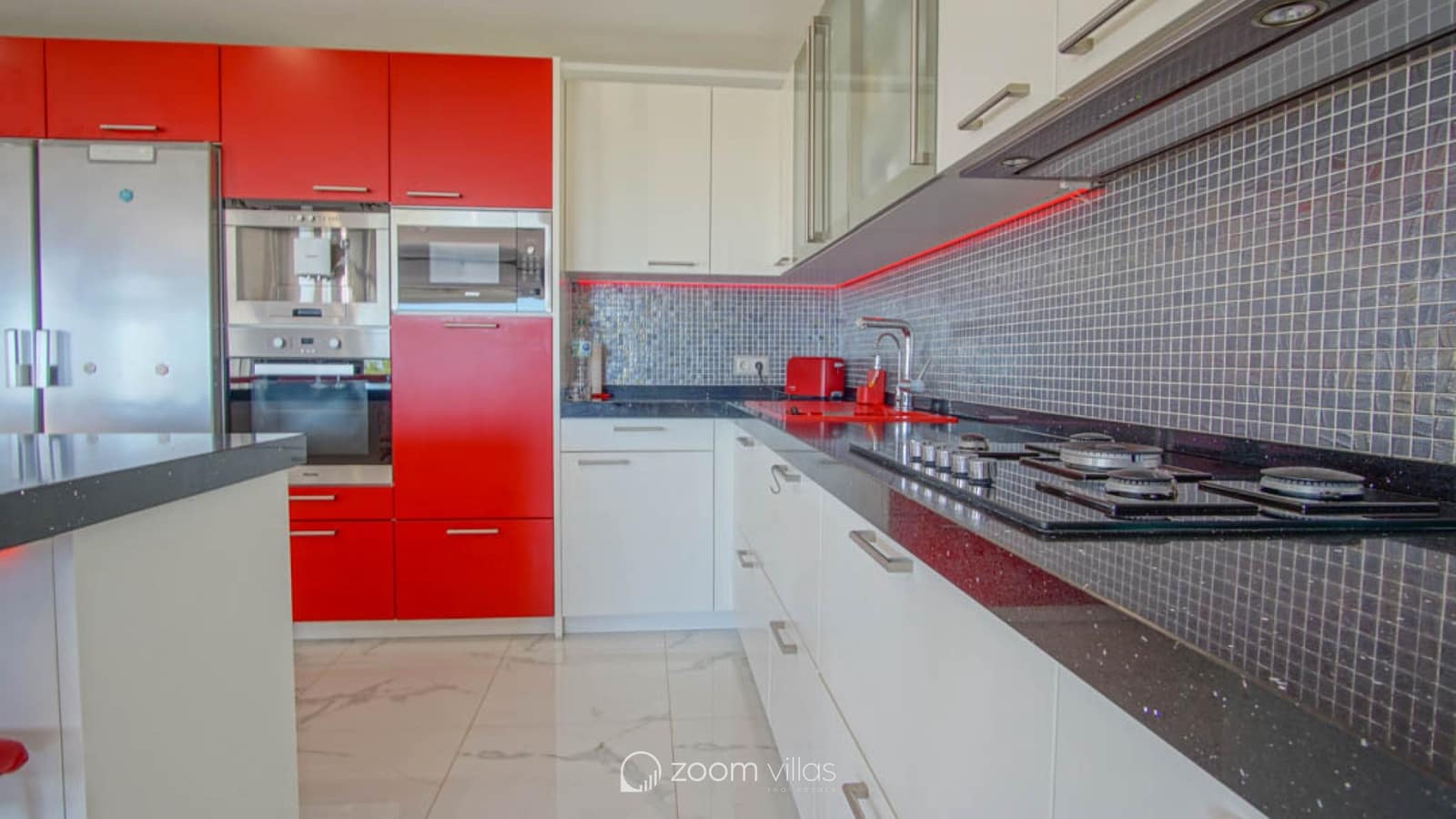 8 chambre Villa/Maison à vendre à La Nucia avec piscine - 2 500 000 € (Ref: 9072607)