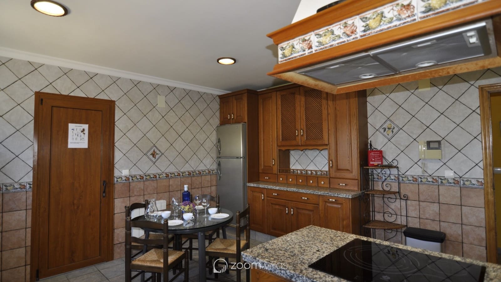 9 quarto Moradia para venda em Benissa com piscina - 680 000 € (Ref: 9073988)