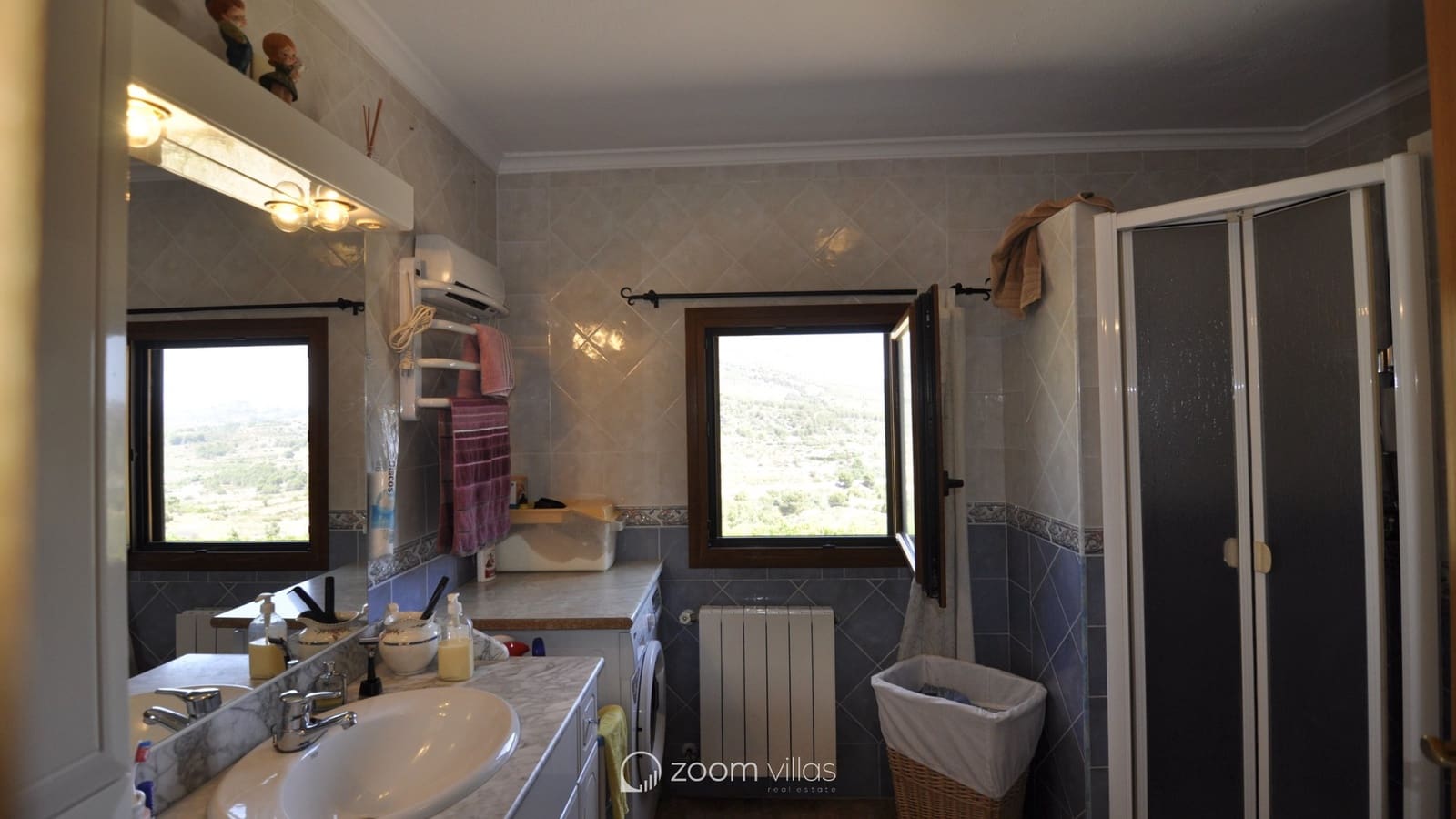 9 quarto Moradia para venda em Benissa com piscina - 680 000 € (Ref: 9073988)