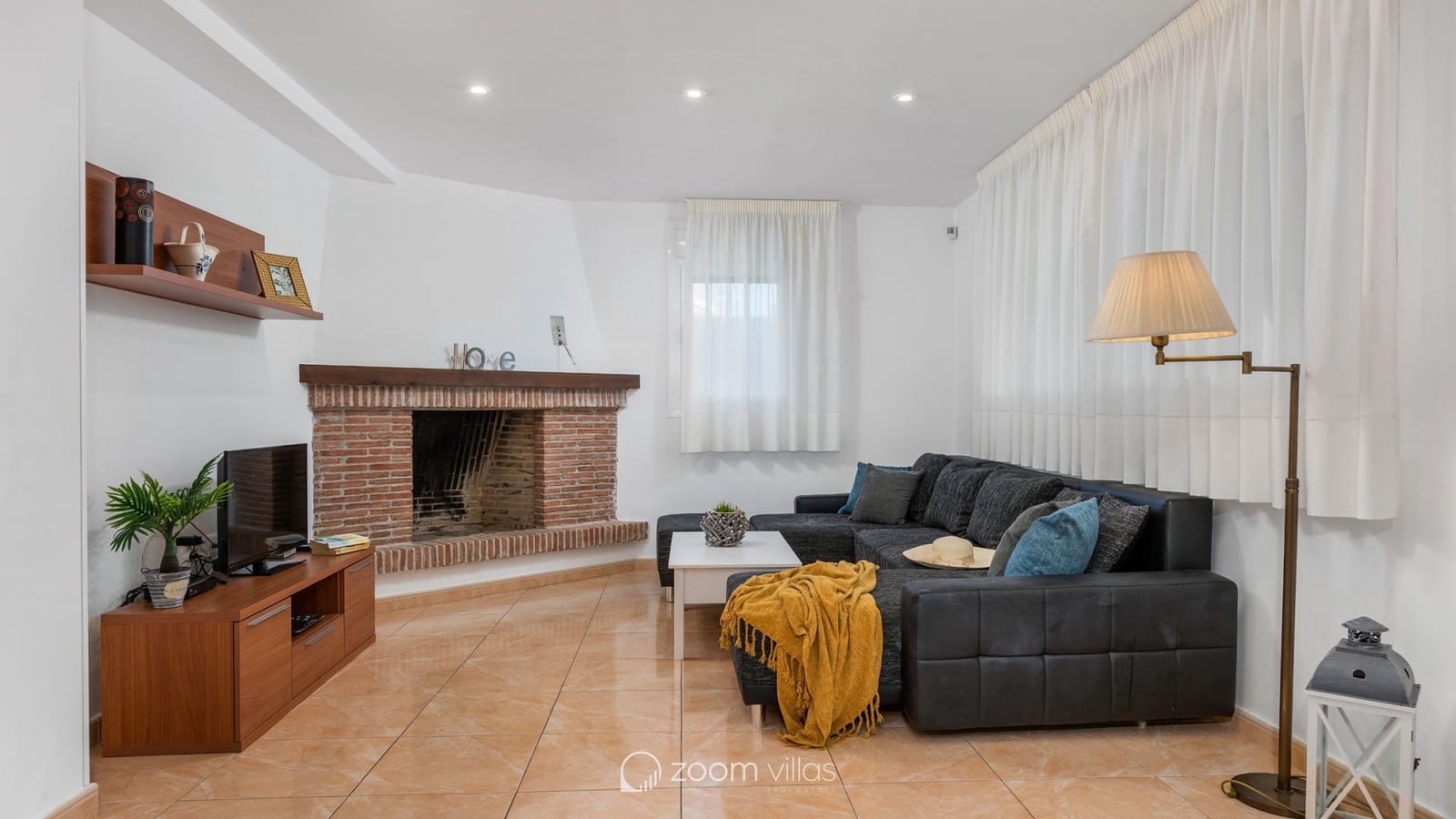 Chalet de 13 habitaciones en Calpe / Calp en venta con piscina - 2.125.000 € (Ref: 9073989)