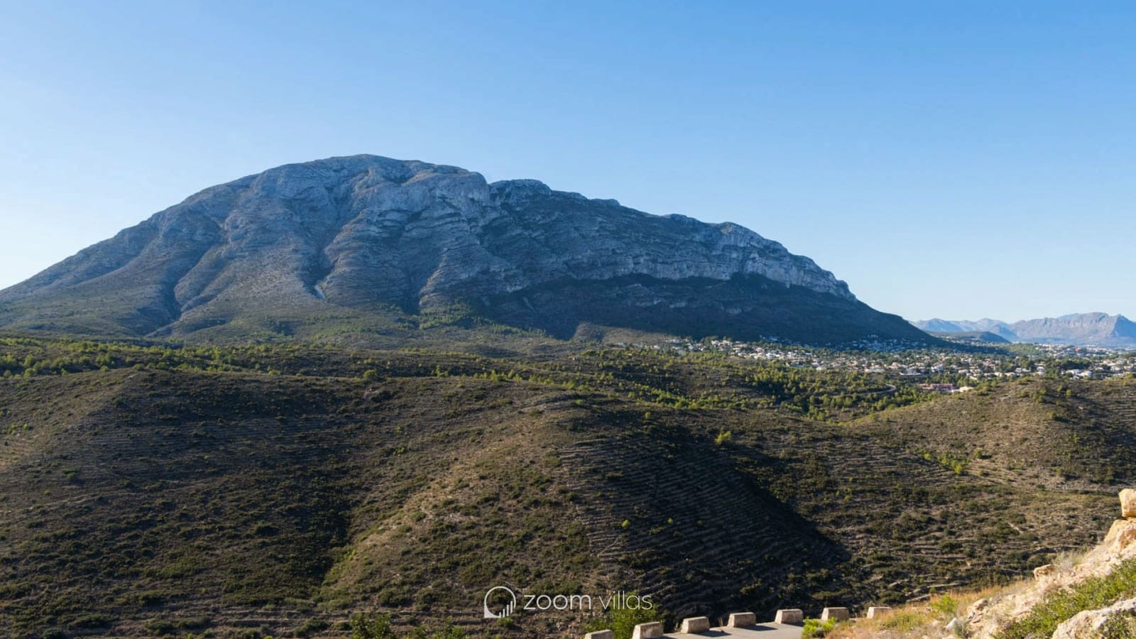 4 slaapkamer Villa te koop in Denia met zwembad - € 1.890.000 (Ref: 9101414)