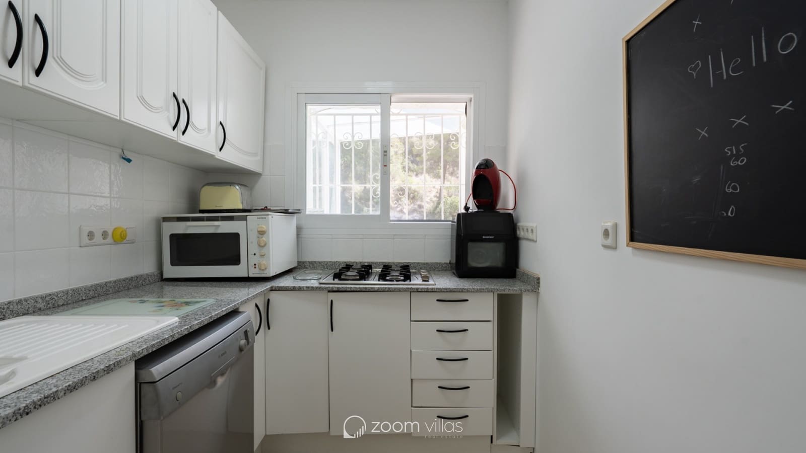 4 soveværelse Villa til salg i Montemar med swimmingpool - € 620.000 (Ref: 9107970)