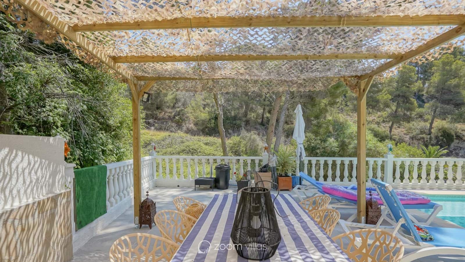 4 soveværelse Villa til salg i Montemar med swimmingpool - € 620.000 (Ref: 9107970)