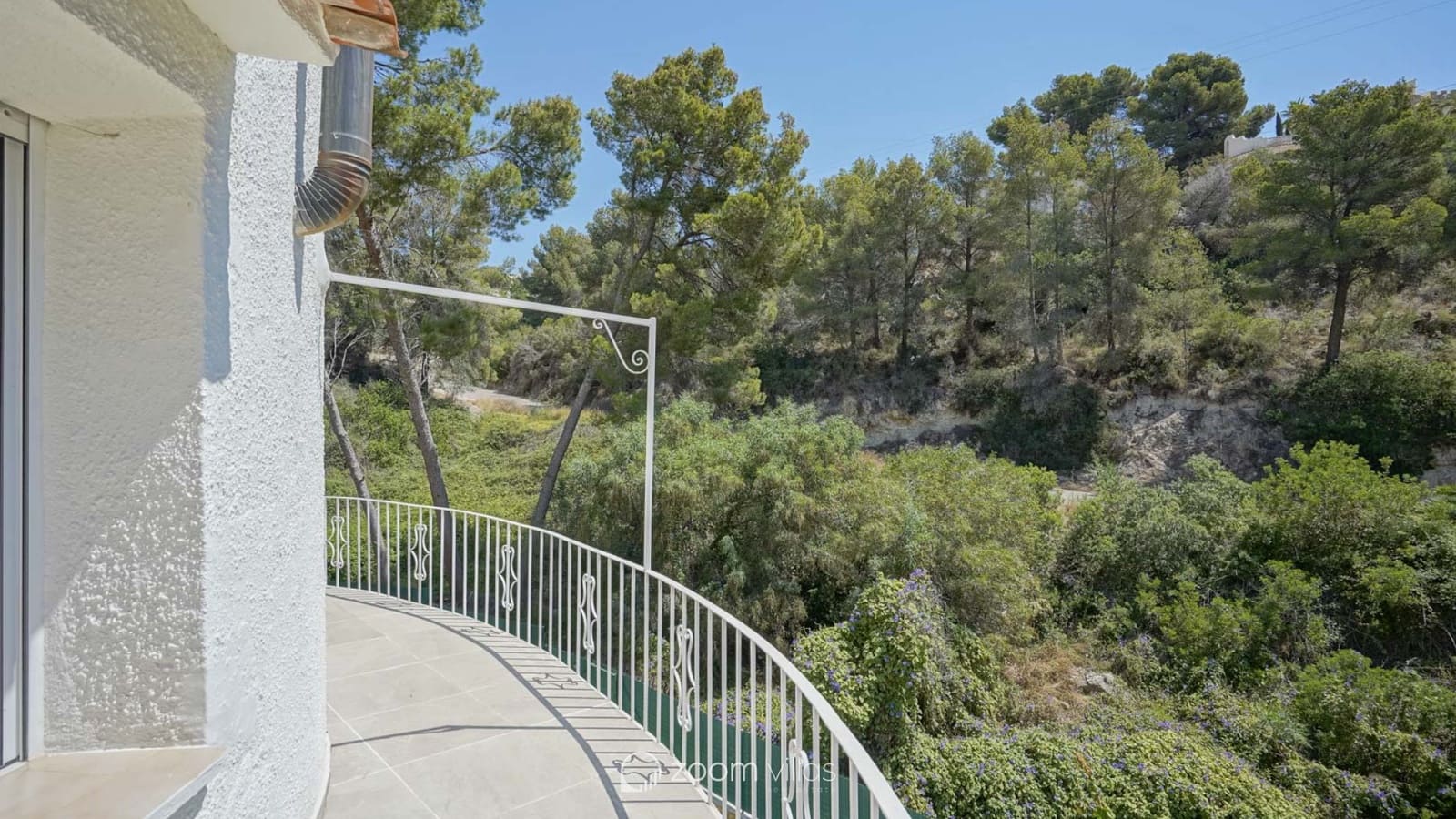 4 soveværelse Villa til salg i Montemar med swimmingpool - € 620.000 (Ref: 9107970)