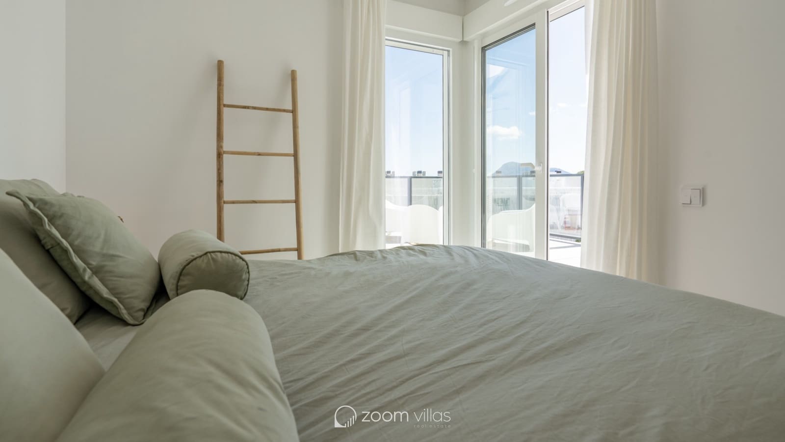 3 soveværelse Lejlighed til salg i Denia med swimmingpool - € 695.000 (Ref: 9114855)