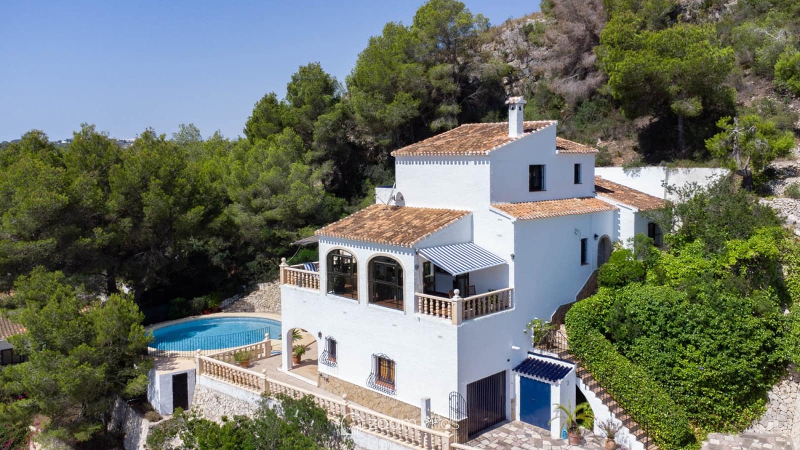 4 bedroom Villa for sale in Javea / Xabia with pool - € 749,000 (Ref: 9130873)