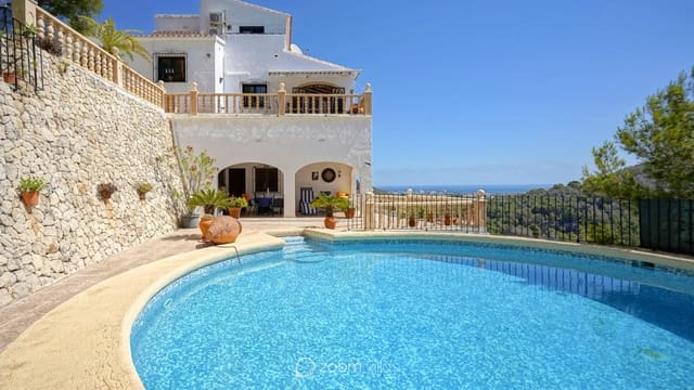 4 soveværelse Villa til salg i Partides comunes - Adsubia, Javea / Xàbia med swimmingpool - € 795.000 (Ref: 9130873)