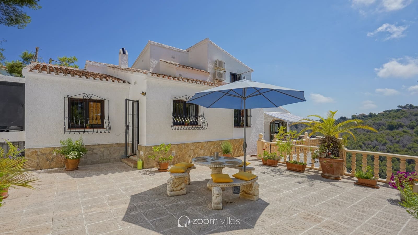 4 bedroom Villa for sale in Javea / Xabia with pool - € 749,000 (Ref: 9130873)